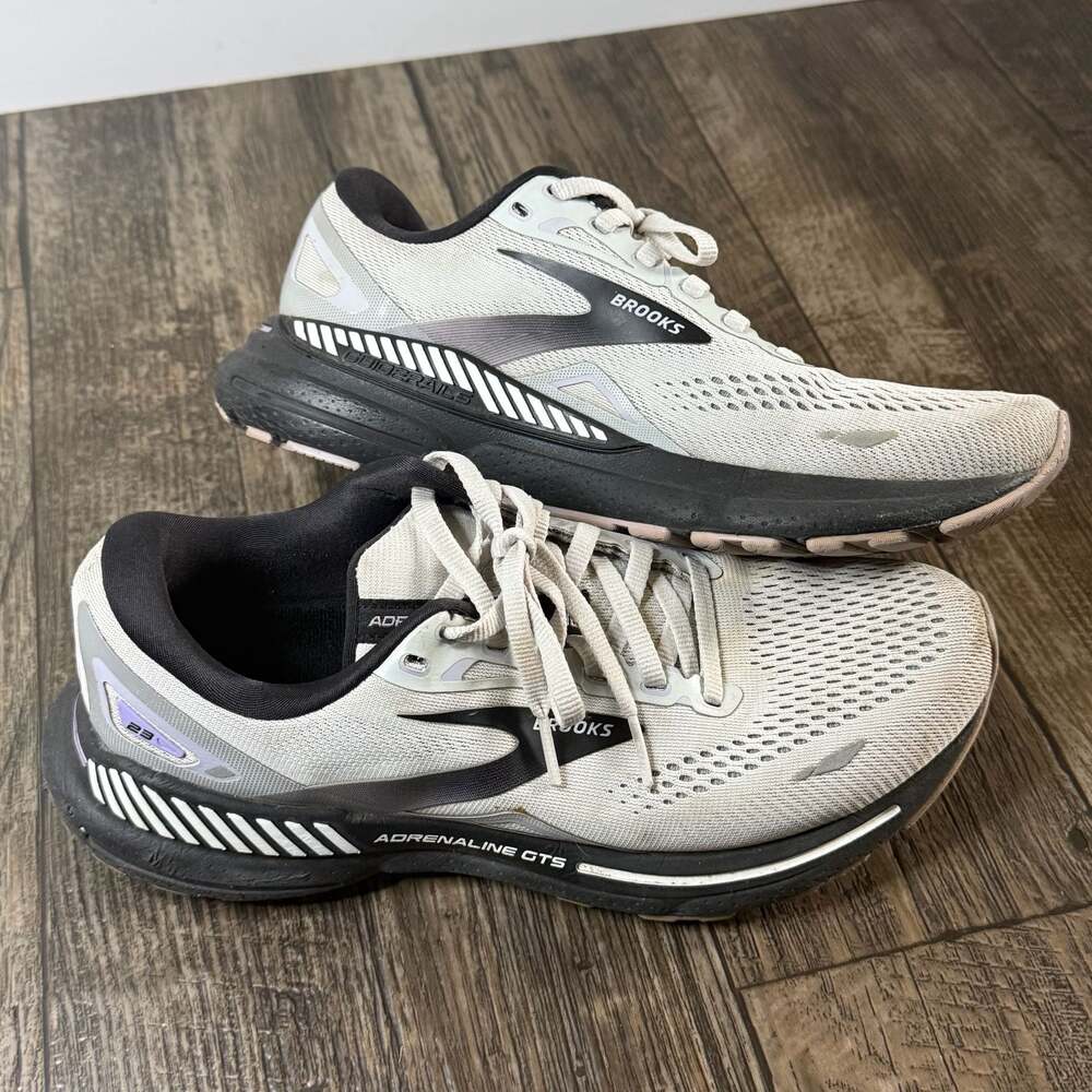 Brooks Adrenaline GTS 23 Women's Running Shows in Gray/Black/Purple Size 9